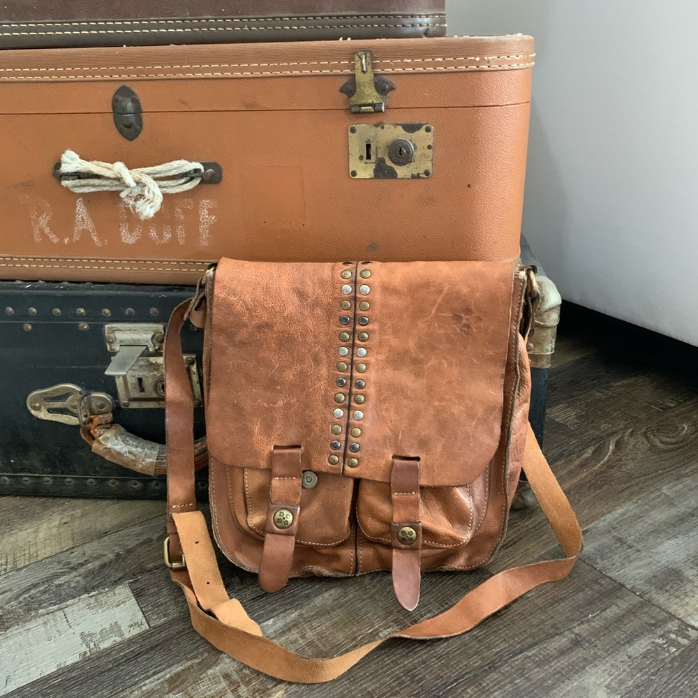 PATRICIA NASH LEA BOHO TAN CROSSBODY MESSENGER BAG HANDBAG PURSE DISTRESSED